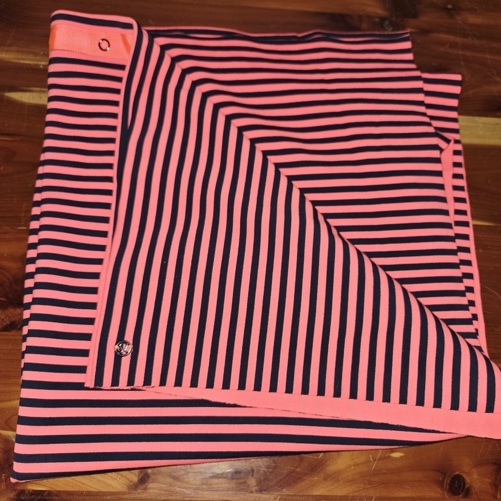 Lululemon navy & bright coral  vinyassa scarf - Picture 2 of 6